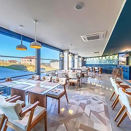 Heaven Premium Airport 3*