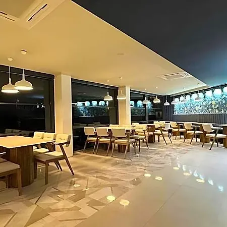 מלון Heaven Premium Airport