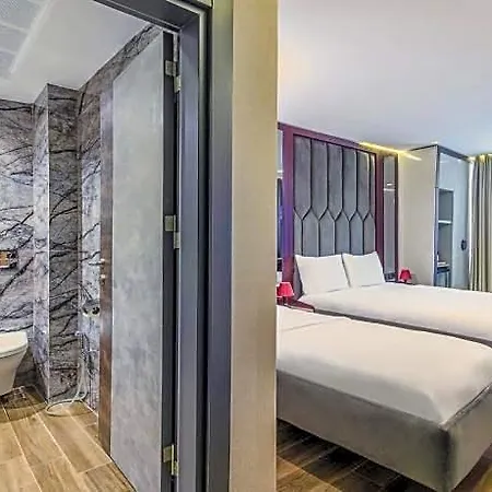 Hotel Heaven Premium Airport 3*